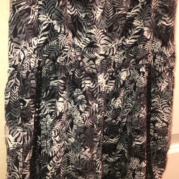 BP ROMPER LEAF BLACK AND WHITE PATTERN NORDSTROM - Picture 2 of 6